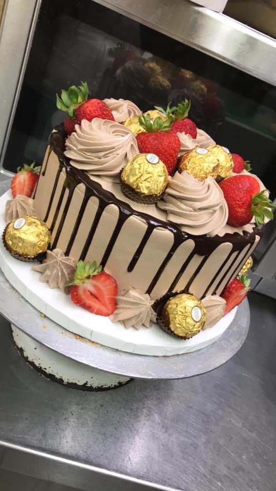 La Sevillana Bakery & Restaurant | restaurant | 481 Maple Ave #3351, Westbury, NY 11590, USA | 5162806050 OR +1 516-280-6050