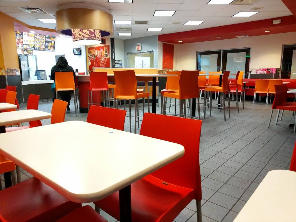 Taco Bell | restaurant | 5662 Georgetown Rd, Indianapolis, IN 46254, USA | 3173887625 OR +1 317-388-7625