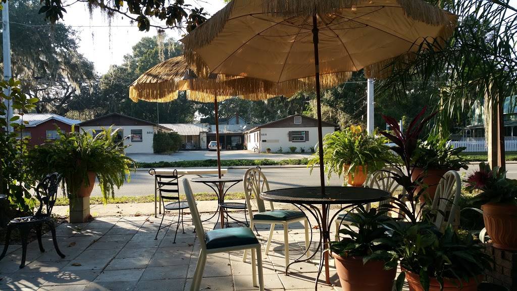 El Amigo Mexican Restaurant | restaurant | 227 Summit St, Crescent City, FL 32112, USA | 3866982326 OR +1 386-698-2326