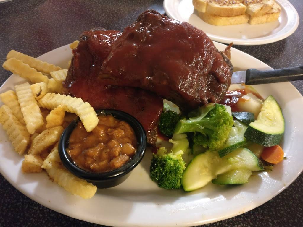 Bar-B-Q Pit | restaurant | 1720 G St, Merced, CA 95340, USA | 2093832558 OR +1 209-383-2558