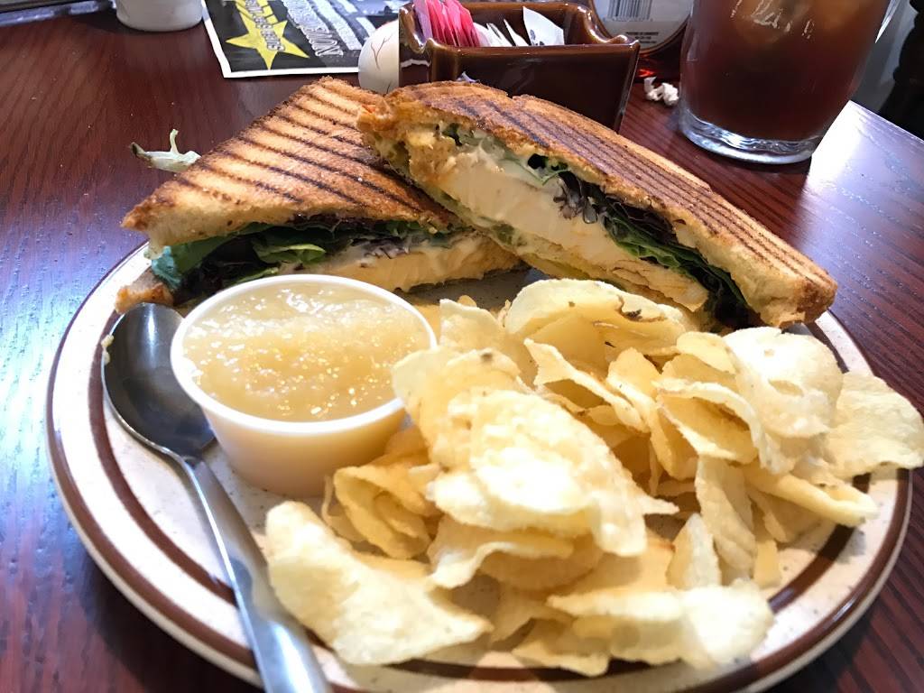 Lilis Place | restaurant | 10 W Pomfret St, Carlisle, PA 17013, USA | 7172450003 OR +1 717-245-0003