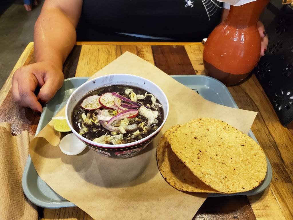 La Vegana Mexicana | restaurant | 201 E 4th St, Santa Ana, CA 92701, USA | 9499884268 OR +1 949-988-4268