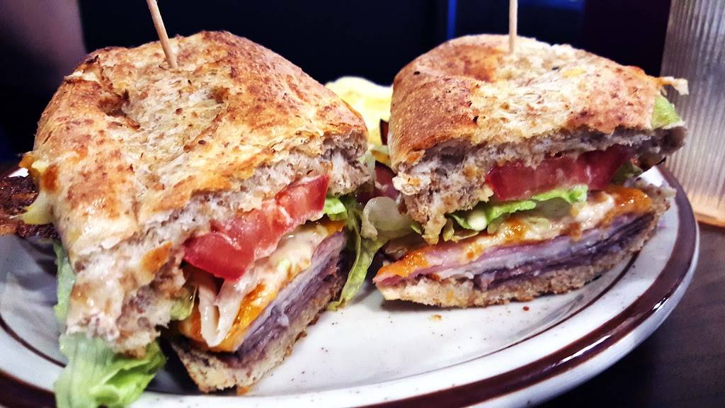 Hideaway Pizza | restaurant | 3832, 116 E 5th St, Edmond, OK 73034, USA | 4053484777 OR +1 405-348-4777