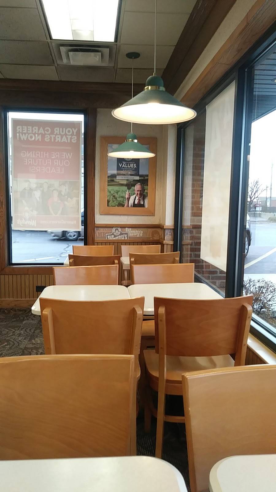 Wendys | restaurant | 9335 Irving Park Rd, Schiller Park, IL 60176, USA | 8476719669 OR +1 847-671-9669