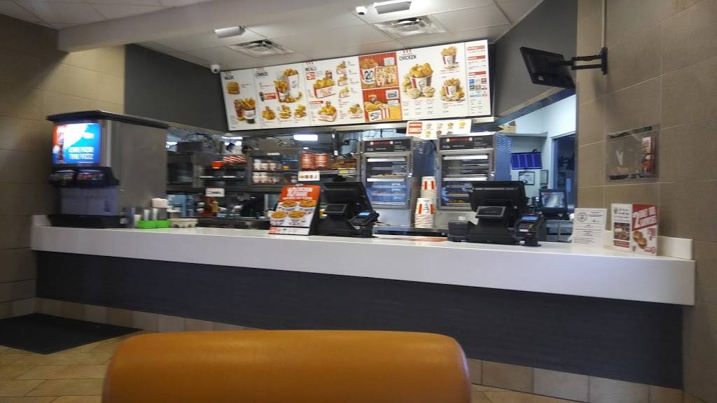 KFC | restaurant | 209 E, CA-1, Long Beach, CA 90806, USA | 5625996218 OR +1 562-599-6218