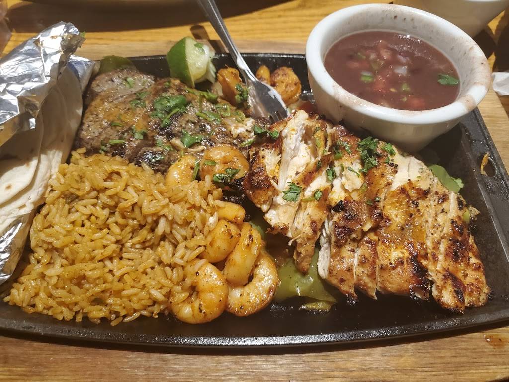 Chilis Grill & Bar | restaurant | 6121 Westheimer Rd, Houston, TX 77057, USA | 8322510454 OR +1 832-251-0454