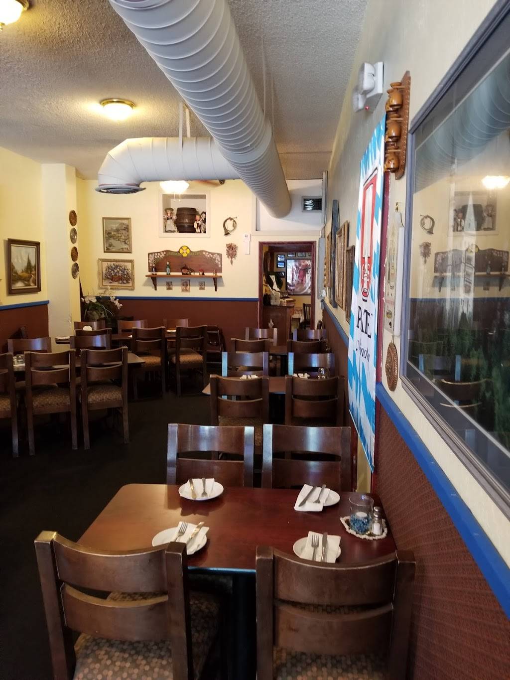 Haus Murphys of Glendale | restaurant | 5739 W Glendale Ave, Glendale, AZ 85301, USA | 6239392480 OR +1 623-939-2480