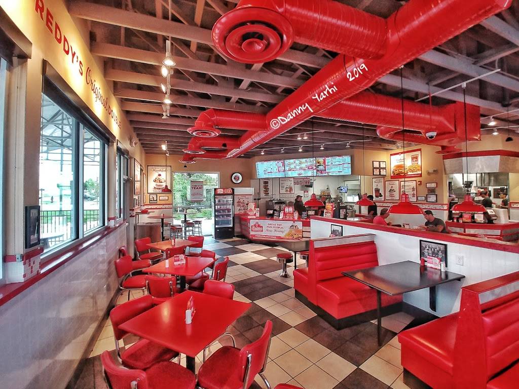 Freddys Frozen Custard & Steakburgers | restaurant | 8071 NW Roanridge Rd, Kansas City, MO 64151, USA | 8165992794 OR +1 816-599-2794