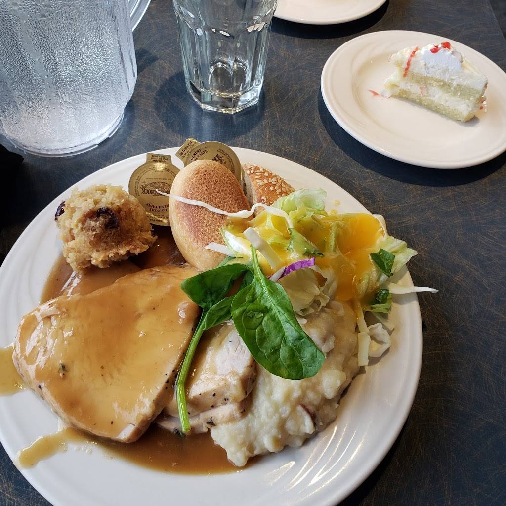 Vista Lounge | restaurant | 1111 S Royal Poinciana Blvd, Miami Springs, FL 33166, USA | 7863697660 OR +1 786-369-7660