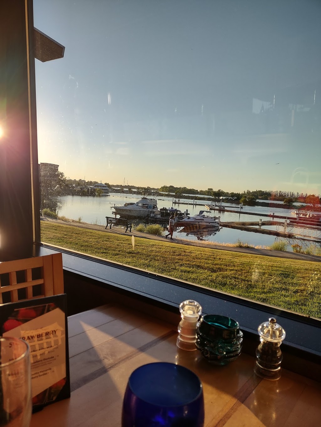 Anthonys at Columbia Point | restaurant | 550 Columbia Point Dr, Richland, WA 99352, USA | 5099463474 OR +1 509-946-3474