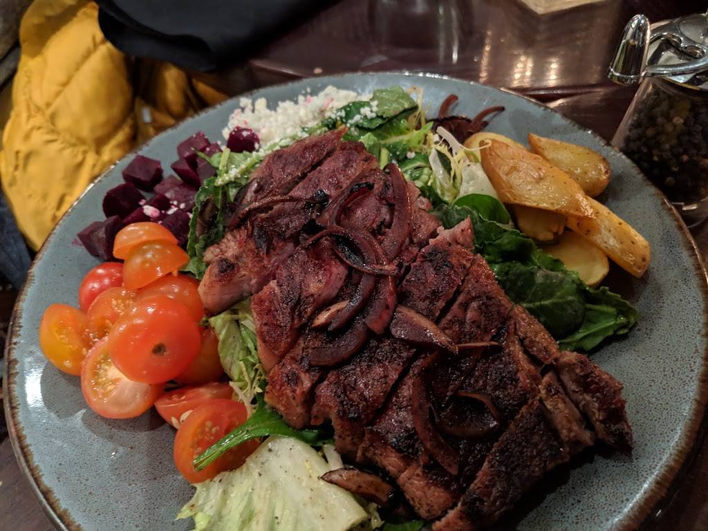 Menlo Tavern | restaurant | 100 El Camino Real, Menlo Park, CA 94025, USA | 6503302790 OR +1 650-330-2790