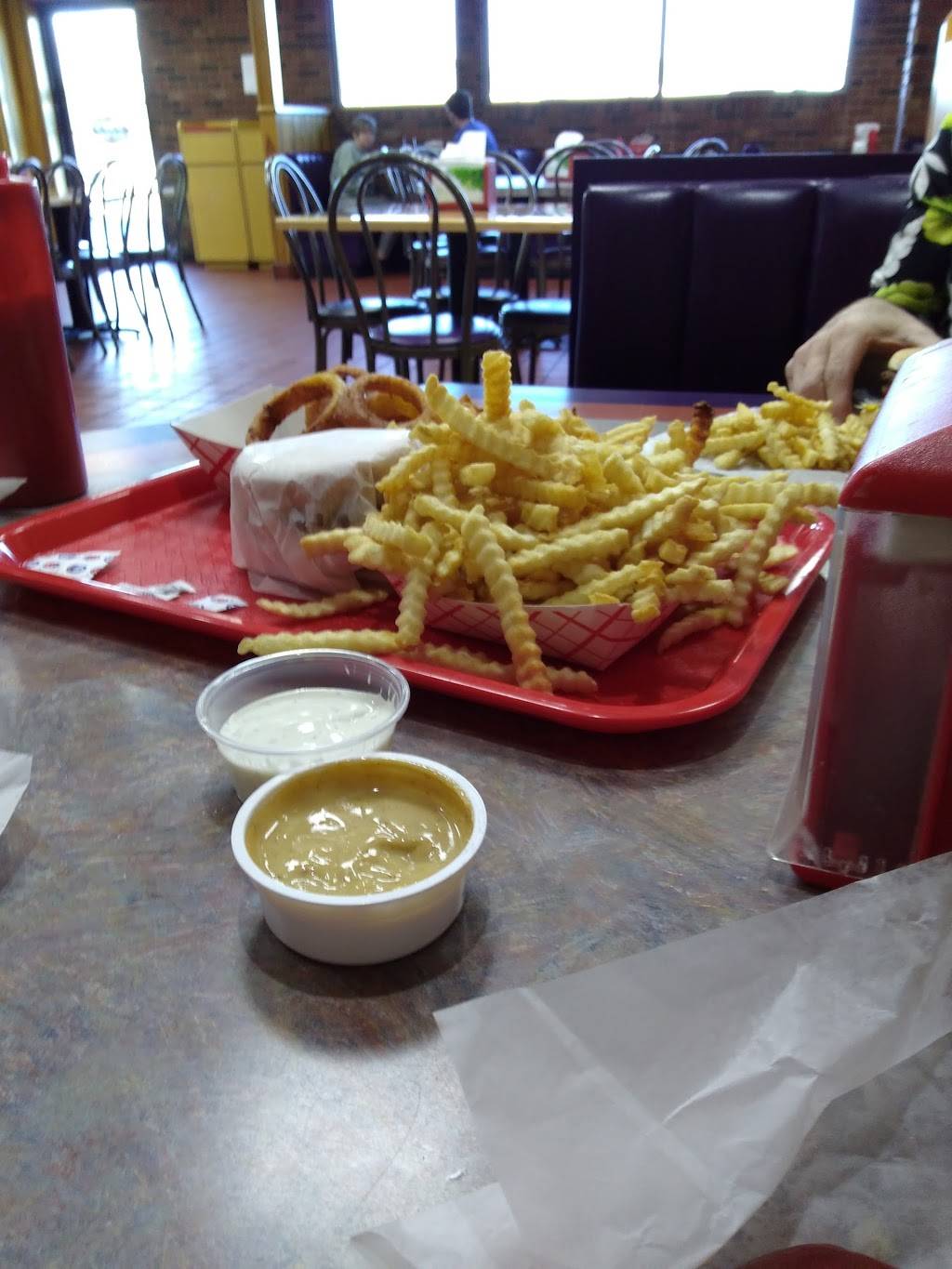 Dairy Queen | restaurant | 434 E Wooster St, Bowling Green, OH 43402, USA | 4193528042 OR +1 419-352-8042