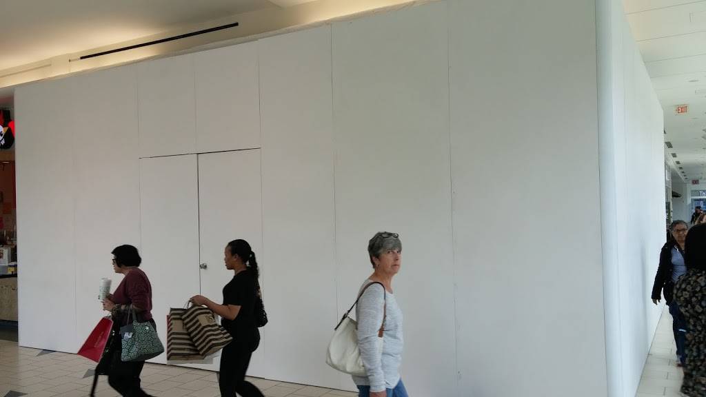 Ruby Thai South Shore Plaza | restaurant | 250 Granite St, Braintree, MA 02184, USA | 7813567888 OR +1 781-356-7888