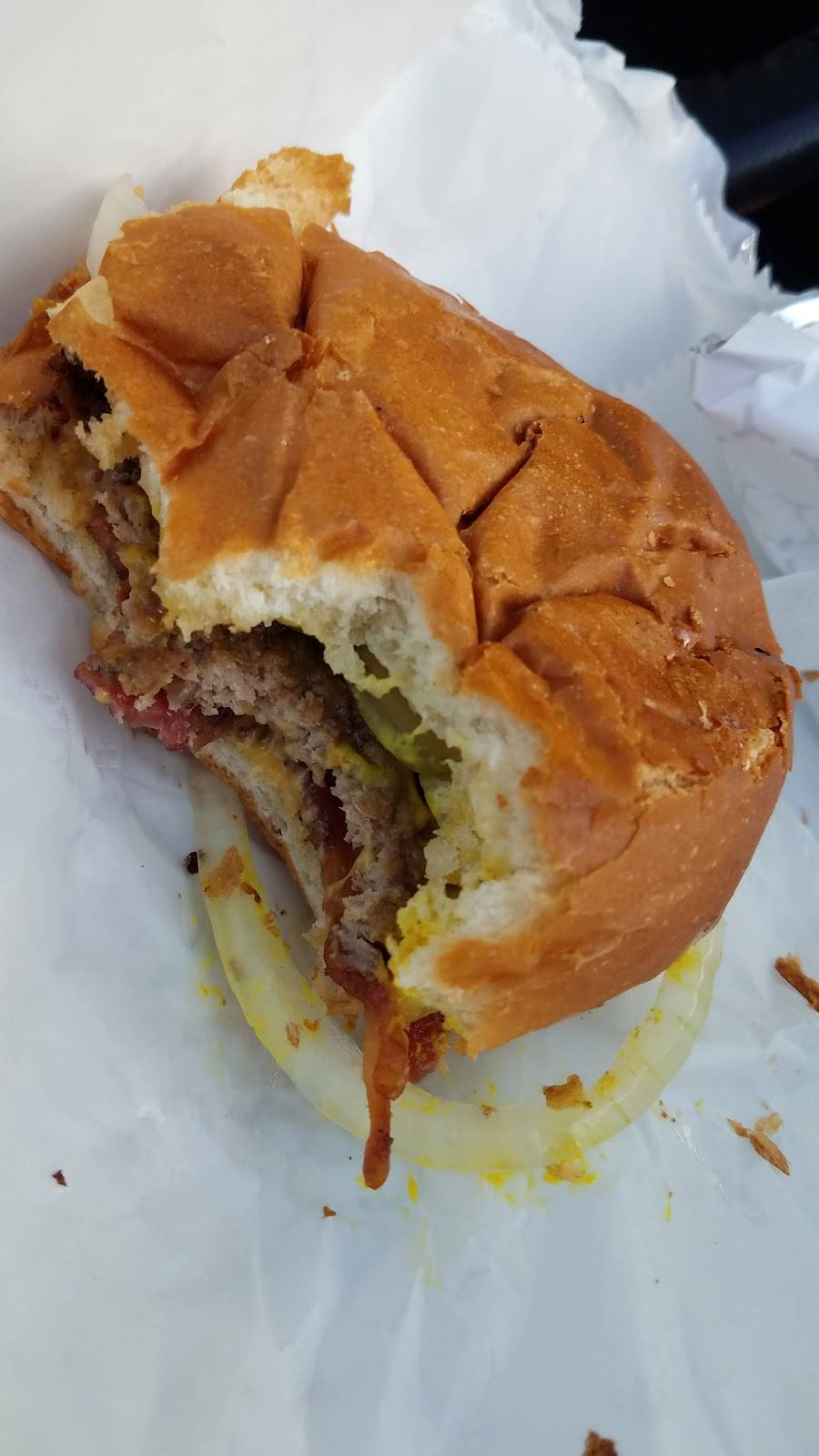 Swensons (West Akron) Drive-In Restaurant | restaurant | 40 S Hawkins Ave, Akron, OH 44313, USA | 3308648416 OR +1 330-864-8416