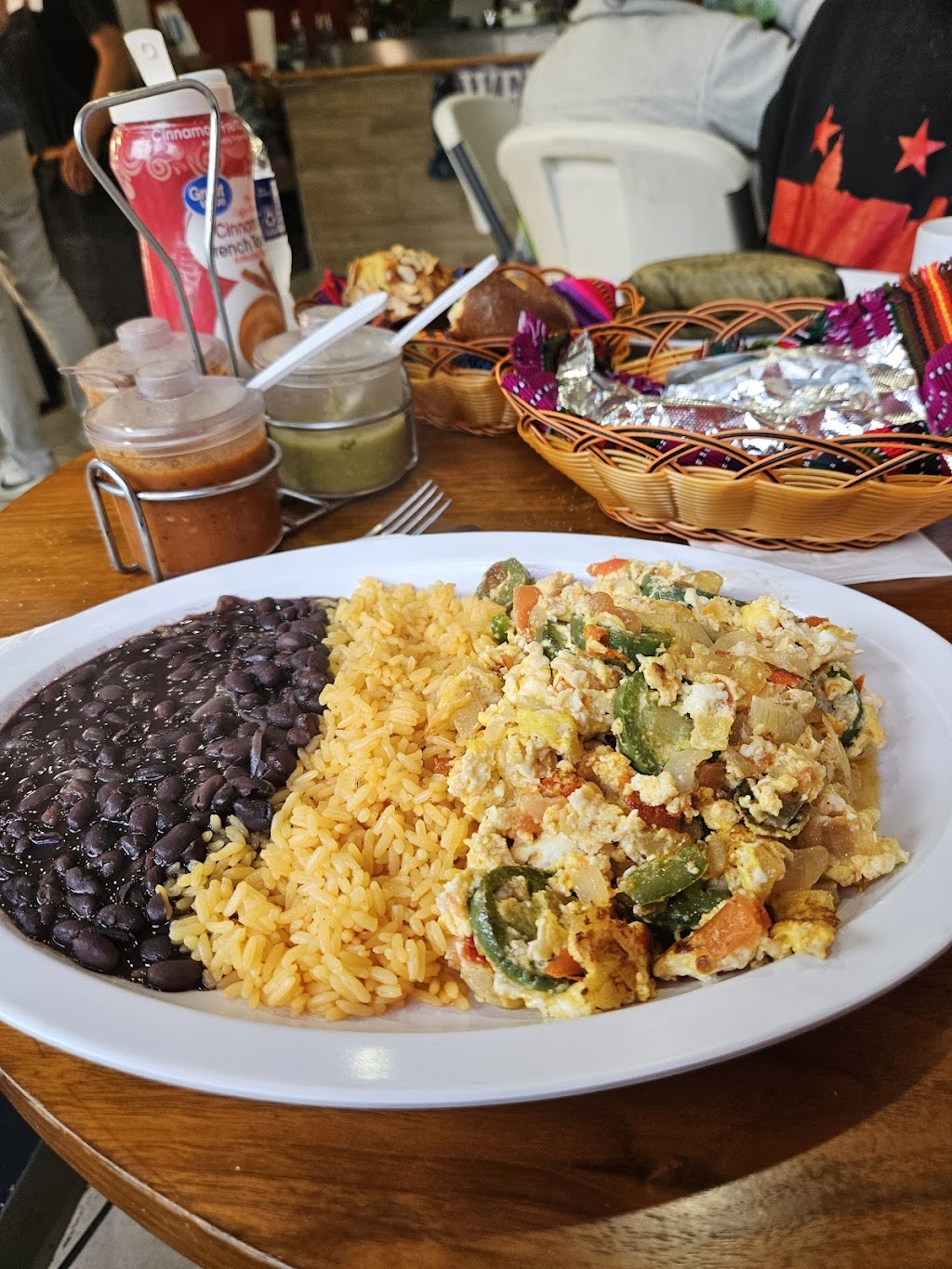 Xelaju’s Bakery and Restaurant | restaurant | 4610 14th St NW, Washington, DC 20011, USA | 2027959079 OR +1 202-795-9079