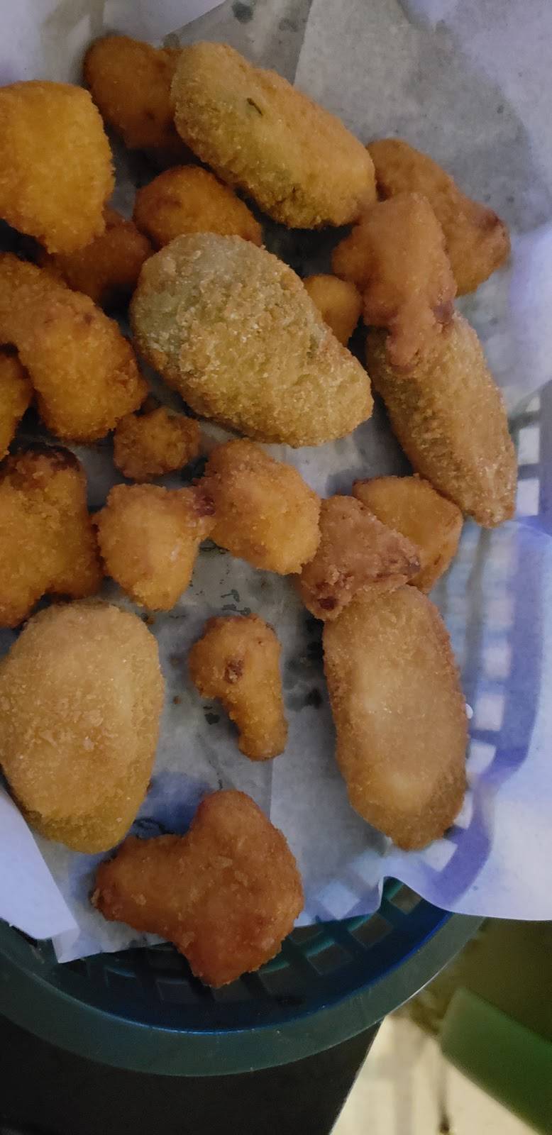 Corner Bar & Grill | restaurant | 1108 76th St, Caledonia, WI 53108, USA | 2628352008 OR +1 262-835-2008