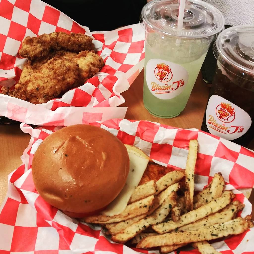 Blazin Js | restaurant | 15 E King St, Lancaster, PA 17602, USA | 7179457197 OR +1 717-945-7197