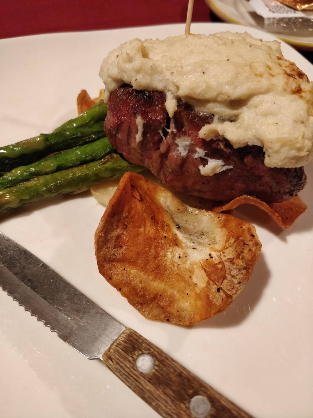 The New England House | restaurant | 254 Marlboro Rd, West Brattleboro, VT 05301, USA | 8022546886 OR +1 802-254-6886