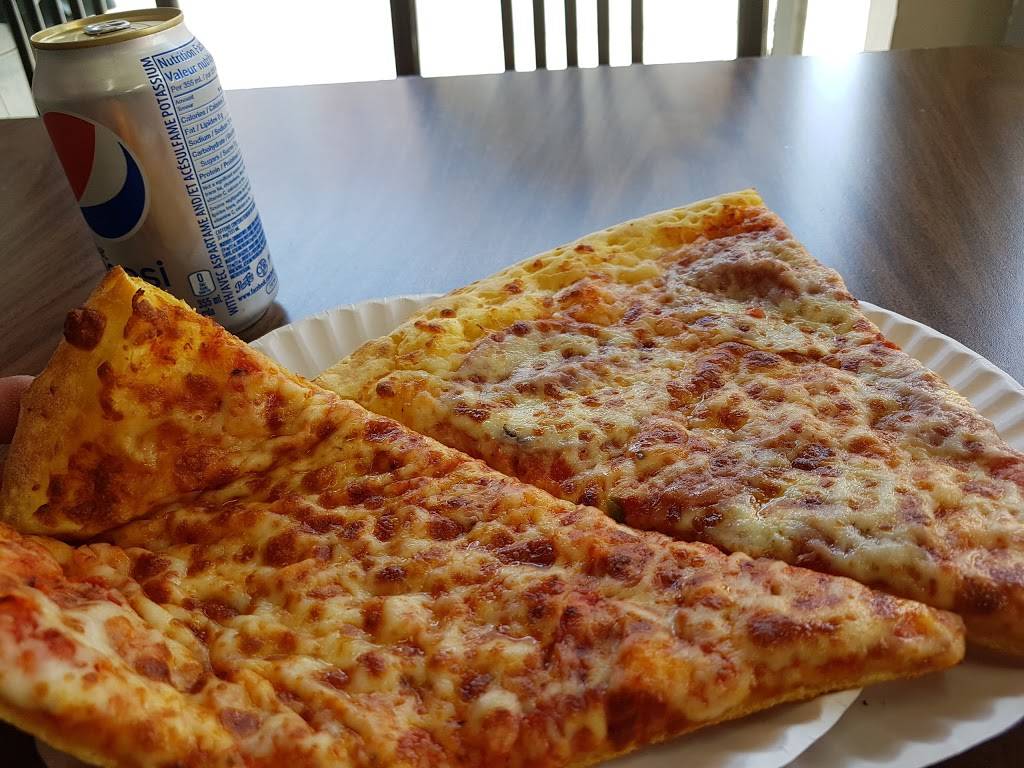 Pizza Morys | restaurant | 4702 Rue de Verdun, Verdun, QC H4G 1M8, Canada | 5147672000 OR +1 514-767-2000