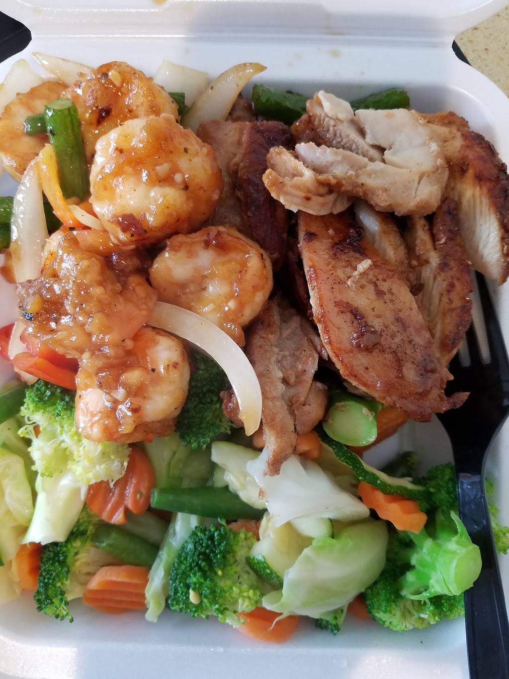 Panda Express | restaurant | 3146 Sports Arena Blvd #2, San Diego, CA 92110, USA | 6192225687 OR +1 619-222-5687