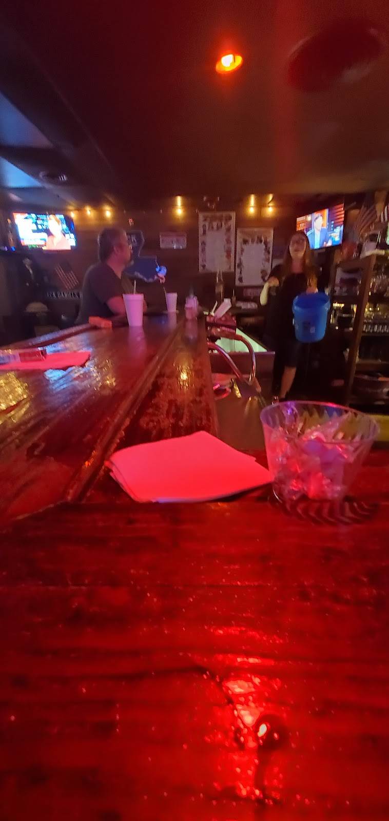 French Connection Bar | restaurant | 12114 Old Hammond Hwy, Baton Rouge, LA 70816, USA | 2252726590 OR +1 225-272-6590