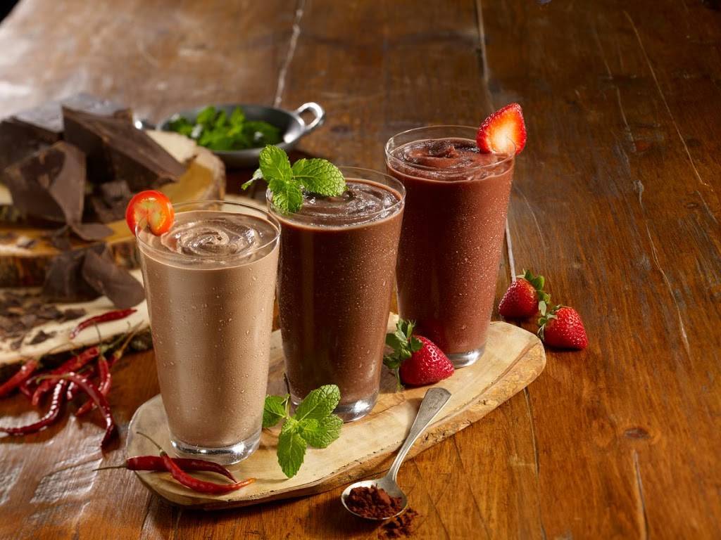 Smoothie King | restaurant | 3429 Lithia Pinecrest Rd, Valrico, FL 33596, USA | 8134385069 OR +1 813-438-5069