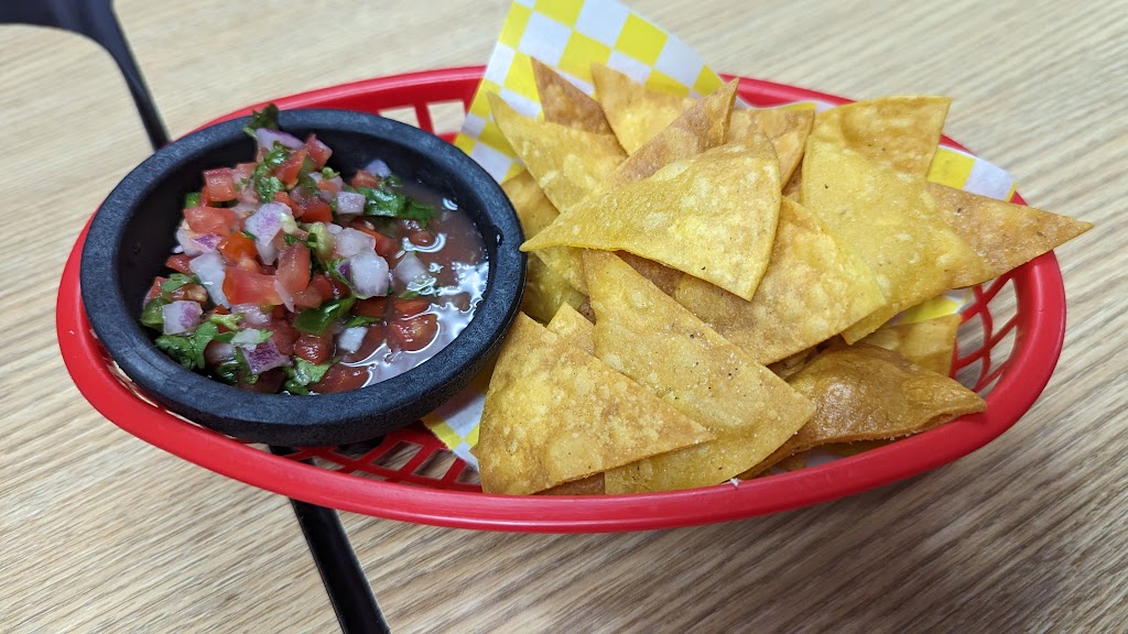 Las Flores Mexican | restaurant | 12384 Quail Roost Dr, Miami, FL 33177, USA | 7868279630 OR +1 786-827-9630