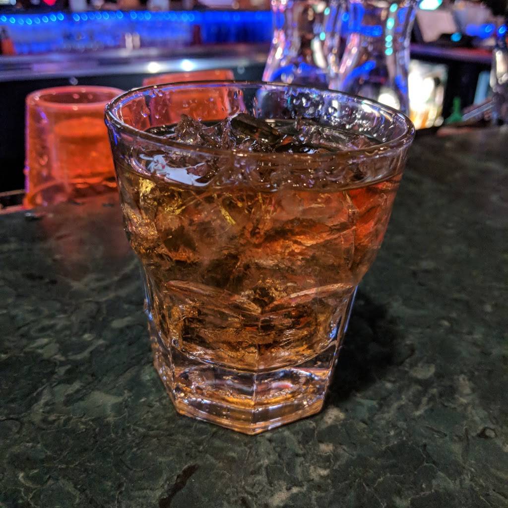 Crabbys Bar & Grill | restaurant | 826 W 1st Ave, Coal Valley, IL 61240, USA | 3097993300 OR +1 309-799-3300