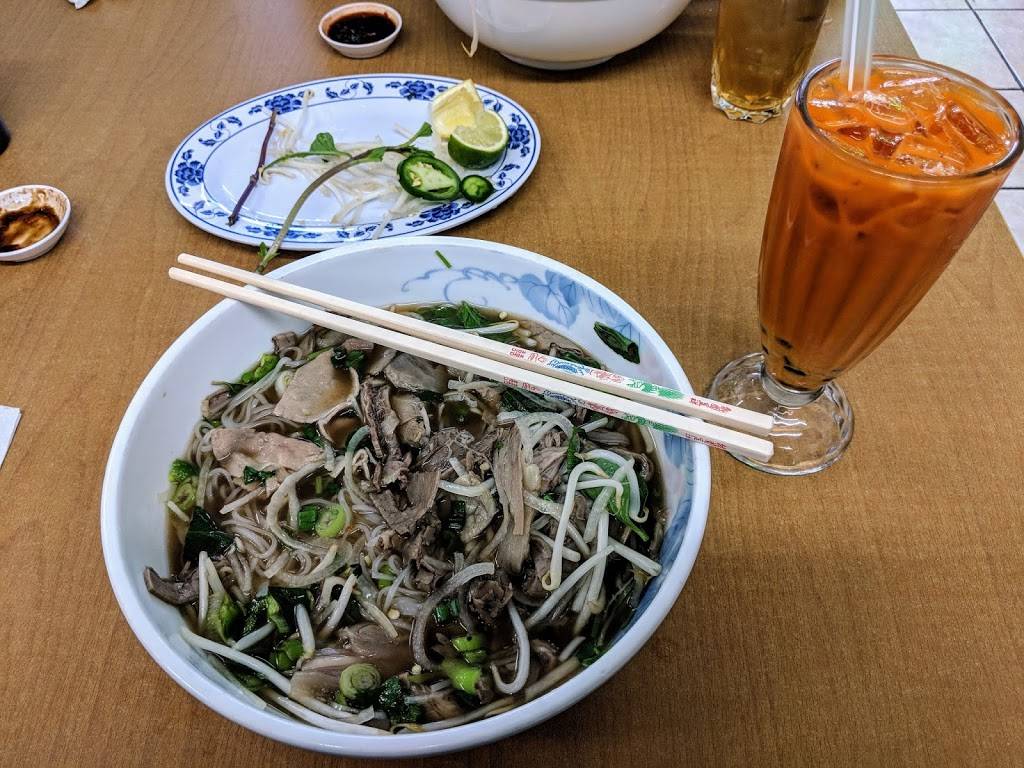 Pho Truong Long | restaurant | 756 Woodside Rd, Redwood City, CA 94061, USA | 6503693767 OR +1 650-369-3767