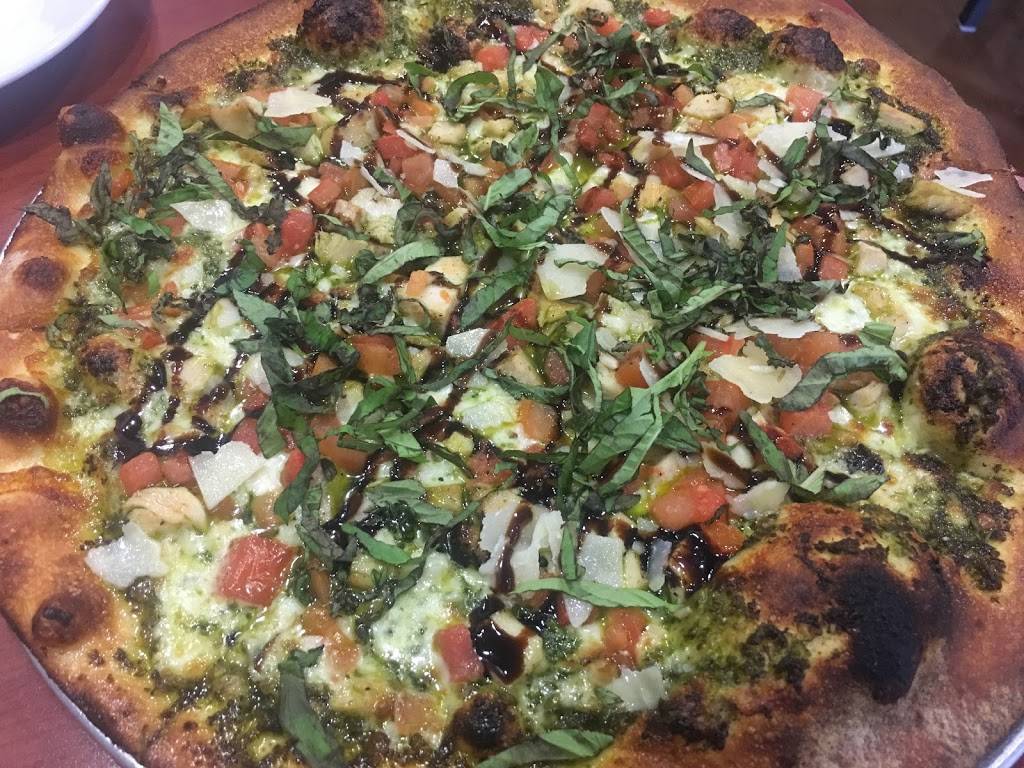 Brick City Eatery | restaurant | 16540 Pointe Village Dr, Lutz, FL 33558, USA | 8133284169 OR +1 813-328-4169