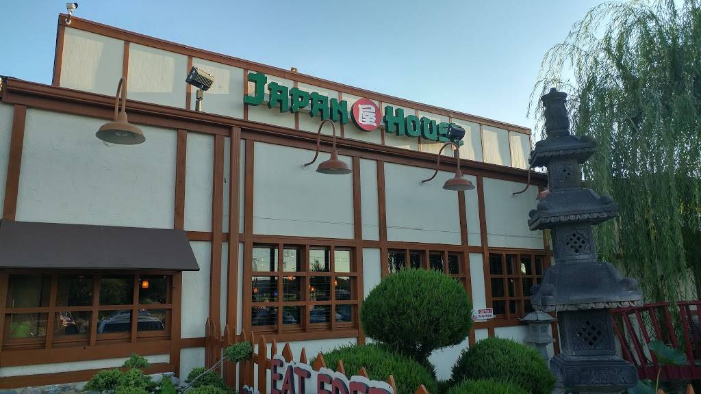 Japan House | restaurant | 300 W Plano Pkwy, Plano, TX 75075, USA | 9726338000 OR +1 972-633-8000