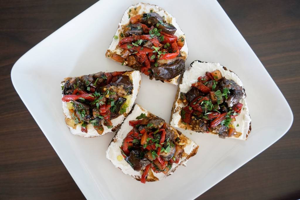 Sumac Road | restaurant | 200 Green Bay Rd, Highwood, IL 60040, USA | 8479267319 OR +1 847-926-7319