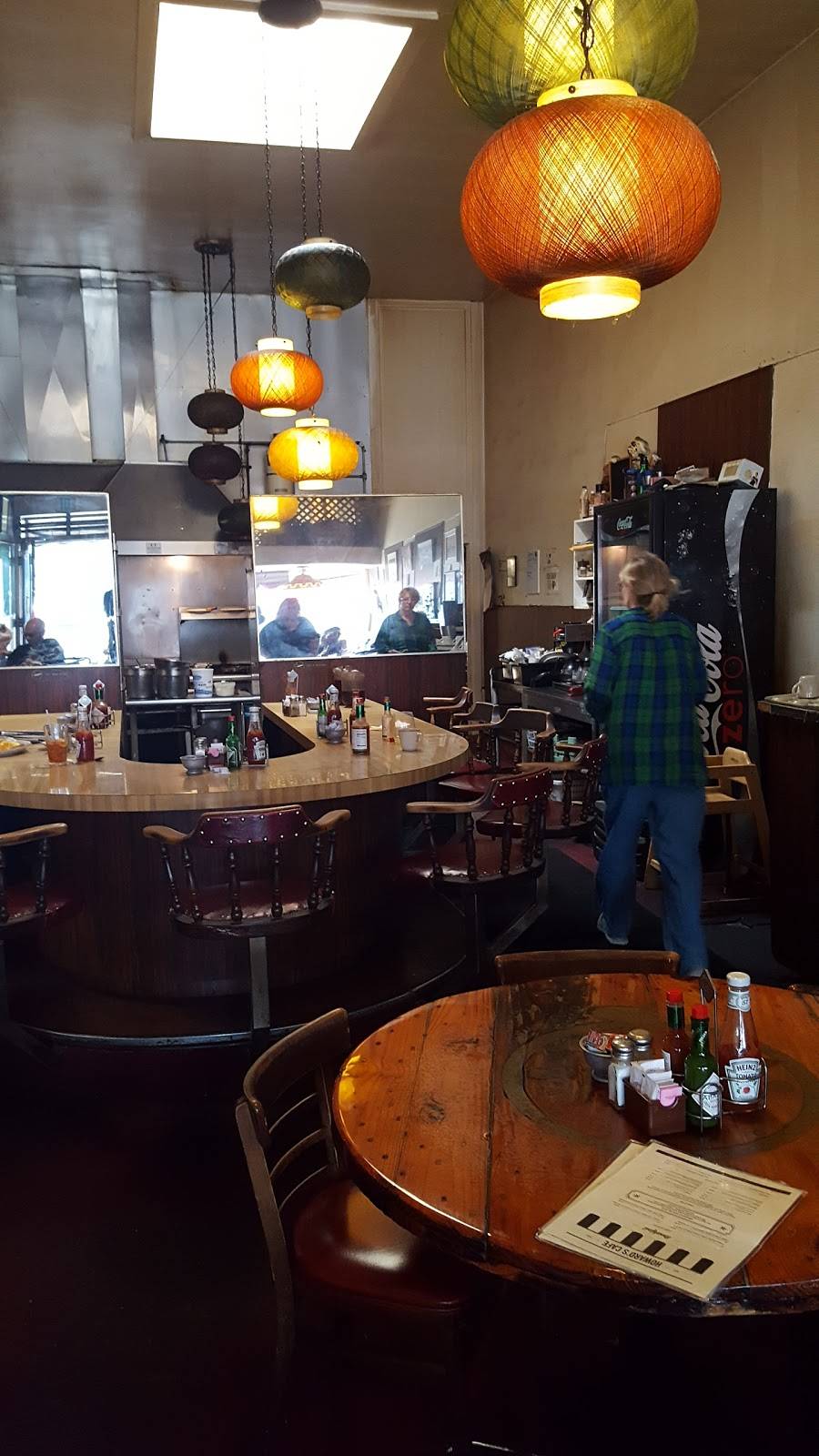 Howards Cafe | cafe | 1309 9th Ave, San Francisco, CA 94122, USA | 4155644723 OR +1 415-564-4723