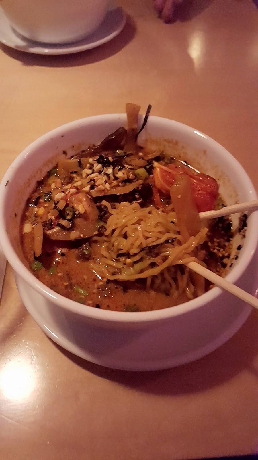 Naughty Noodle | restaurant | #2, 1140, Main St, Dunedin, FL 34698, USA | 7278716663 OR +1 727-871-6663