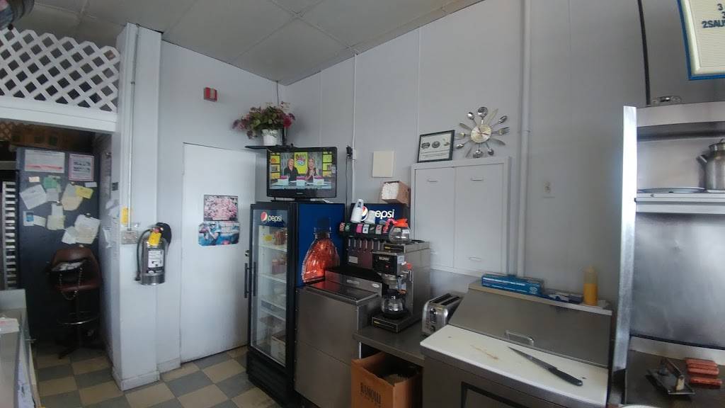 Utica Coney Island | restaurant | 51067 Mound Rd, Shelby Charter Twp, MI 48316, USA | 5867396636 OR +1 586-739-6636