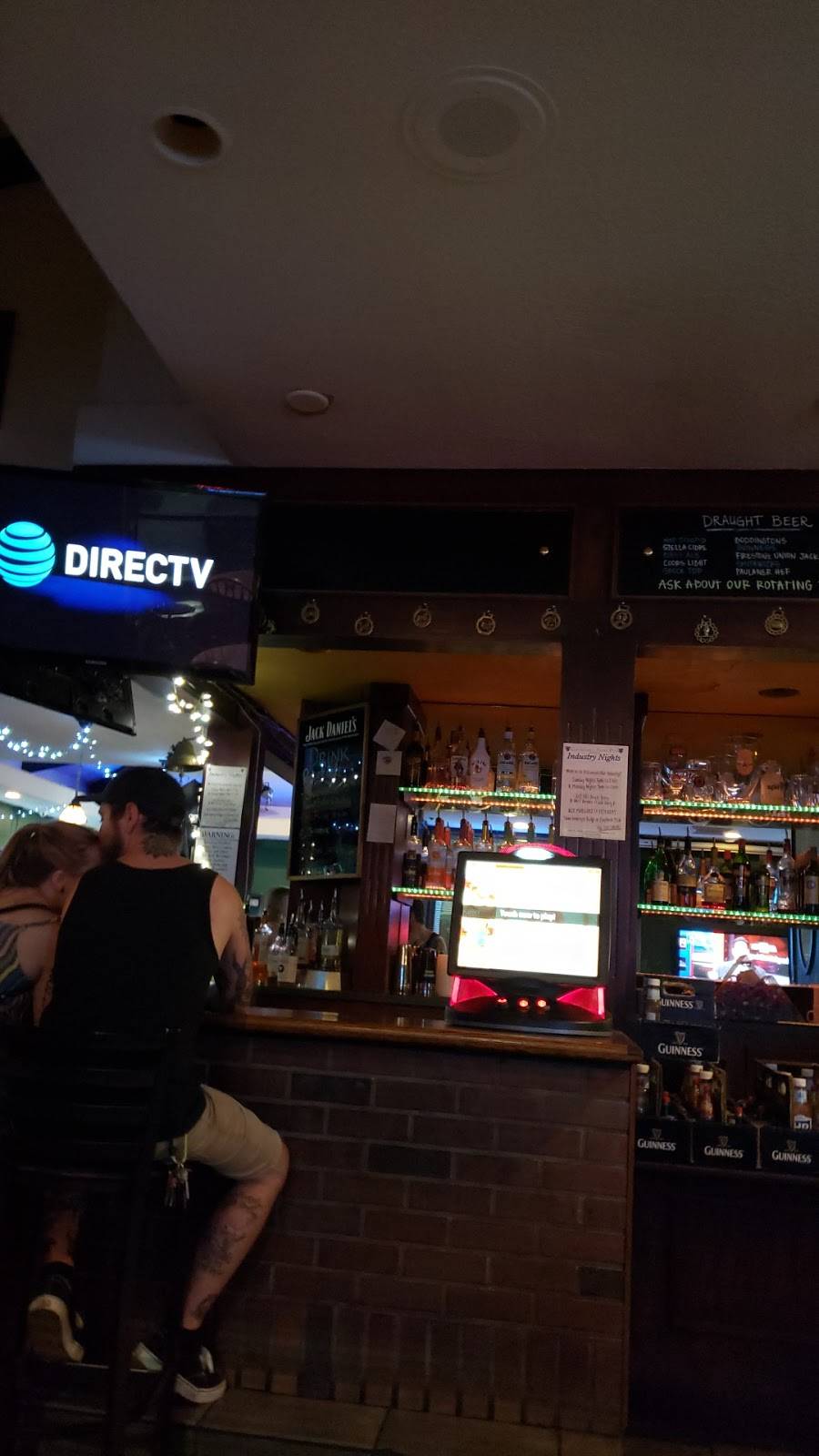 Churchill Arms Pub | restaurant | 649 E Bidwell St, Folsom, CA 95630, USA | 9169843706 OR +1 916-984-3706