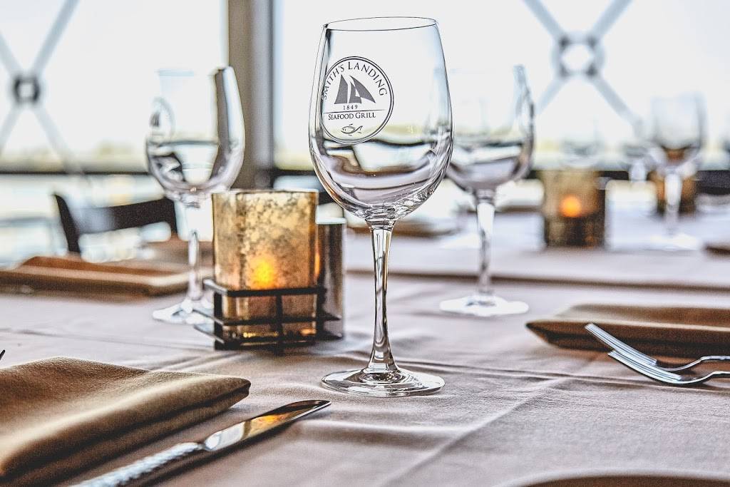 Smiths Landing Seafood Grill | restaurant | 1 Marina Plaza, Antioch, CA 94509, USA | 9257754862 OR +1 925-775-4862