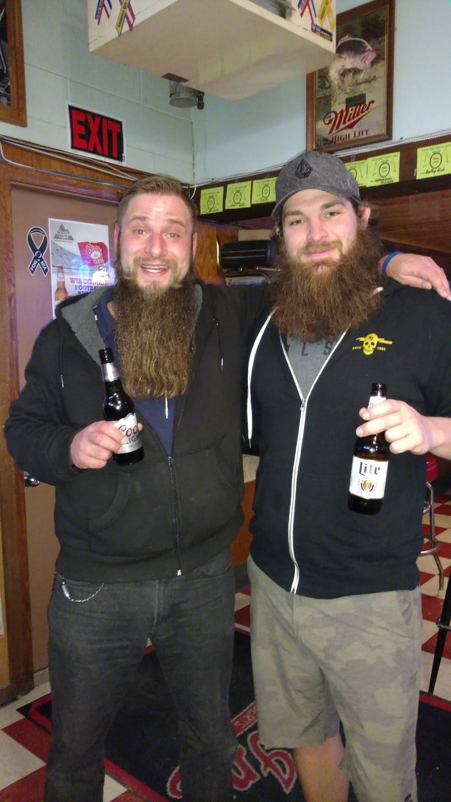 Cave Inn | restaurant | 1234 US-12, Roberts, WI 54023, USA | 7157493892 OR +1 715-749-3892