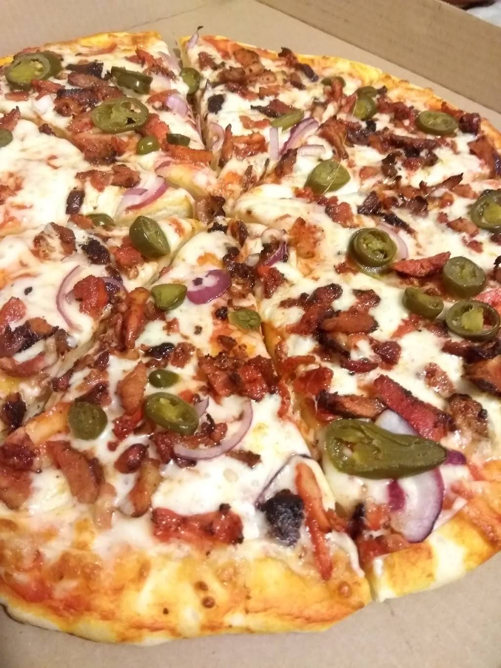 Pizza Matty | restaurant | Calle de las Aguas A1, Villa Del Sol III, 22205 Tijuana, B.C., Mexico | 016647304077 OR +52 664 730 4077