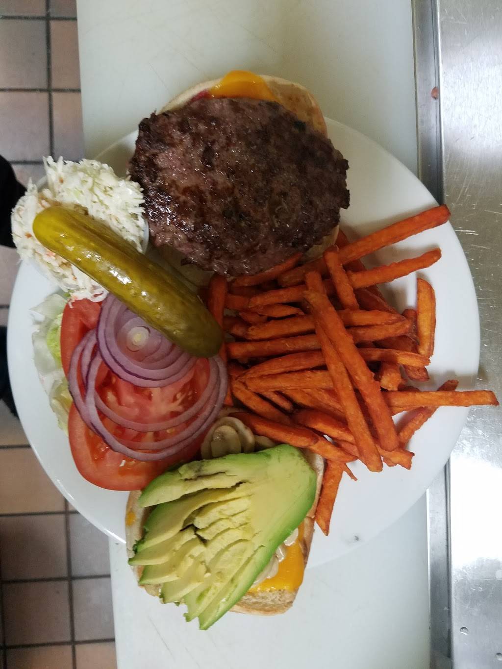 The City Diner | restaurant | 65-35 Grand Ave, Maspeth, NY 11378, USA | 7188946923 OR +1 718-894-6923