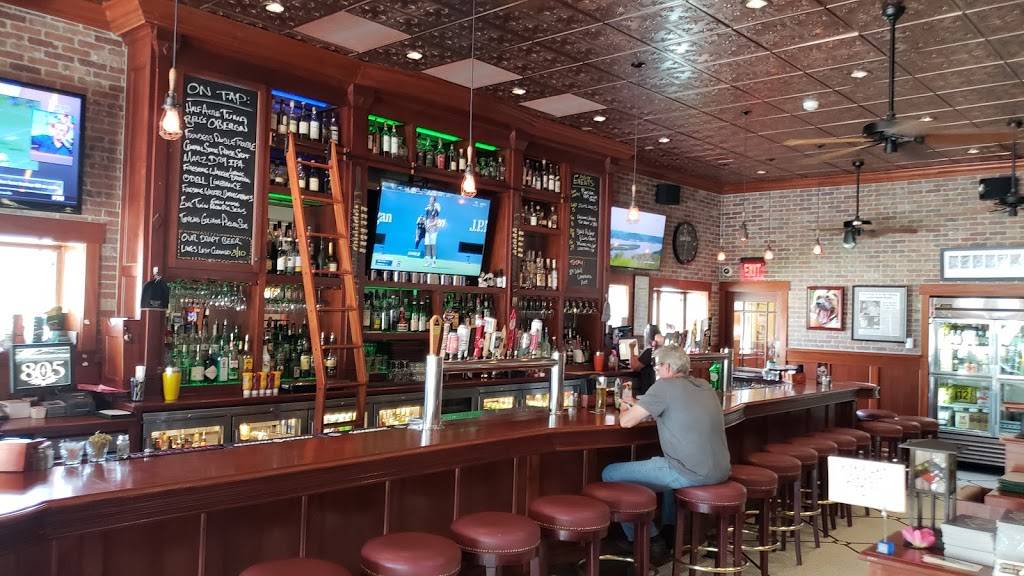 The Olympic Tavern | restaurant | 2327 N Main St, Rockford, IL 61103, USA | 8159628758 OR +1 815-962-8758