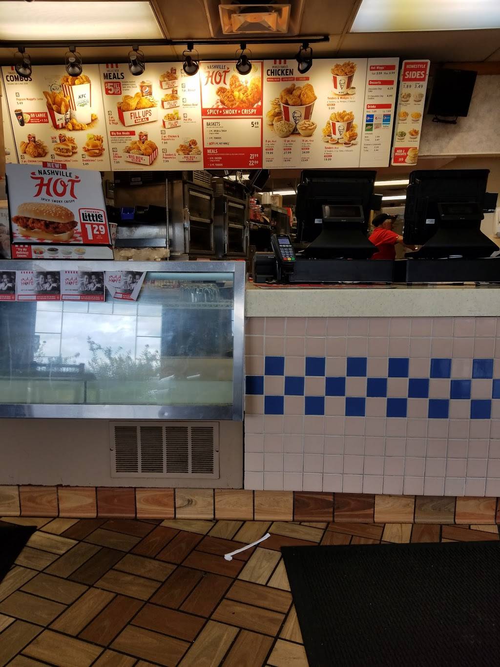 KFC | restaurant | 1426 E 10th St, Jeffersonville, IN 47130, USA | 8122821512 OR +1 812-282-1512