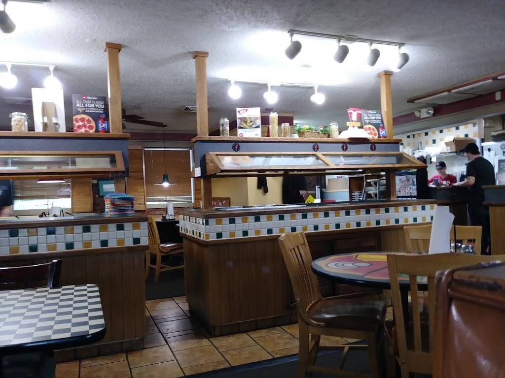 Pizza Hut | meal takeaway | 306 W 9th St, Mt Carmel, IL 62863, USA | 6182634333 OR +1 618-263-4333