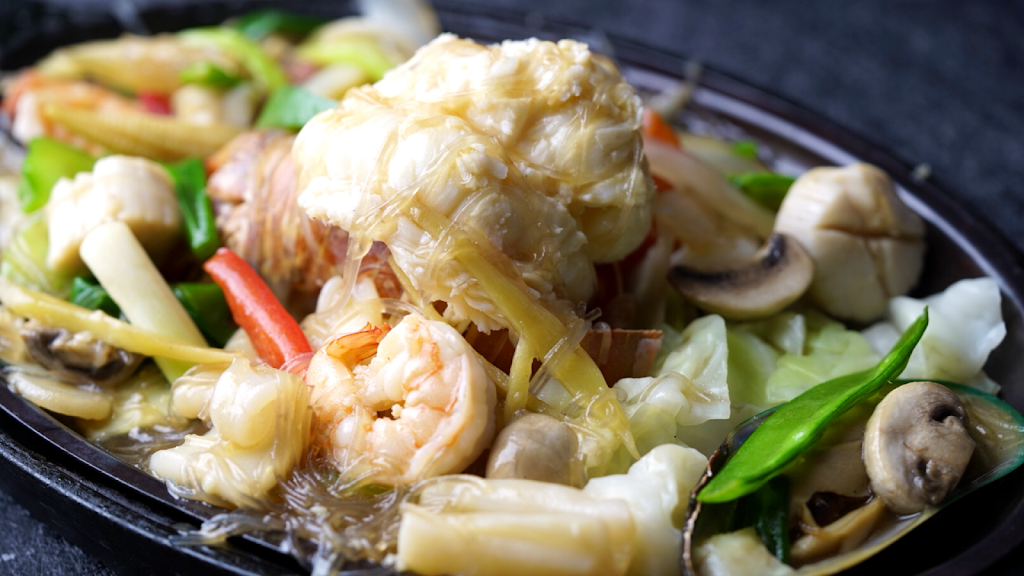 Royal Orchid | restaurant | 3131 SW College Rd #206, Ocala, FL 34474, USA | 3522374949 OR +1 352-237-4949