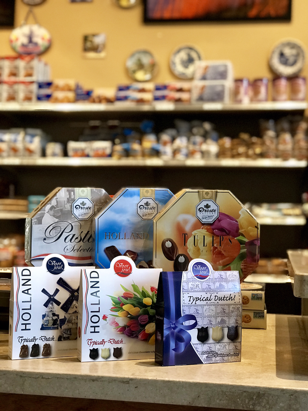 Holland International Market | restaurant | 9835 Belmont St, Bellflower, CA 90706, USA | 5629259444 OR +1 562-925-9444