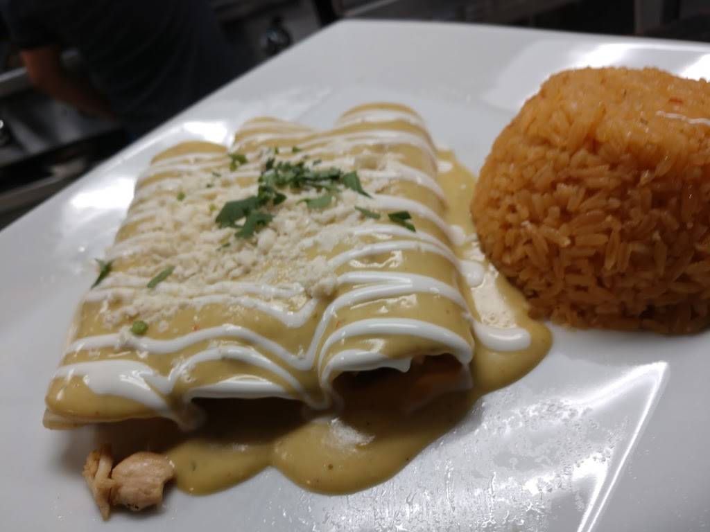 RIO GRILL & CANTINA | restaurant | 119 W Central Ave, Andover, KS 67002, USA | 3166367278 OR +1 316-636-7278