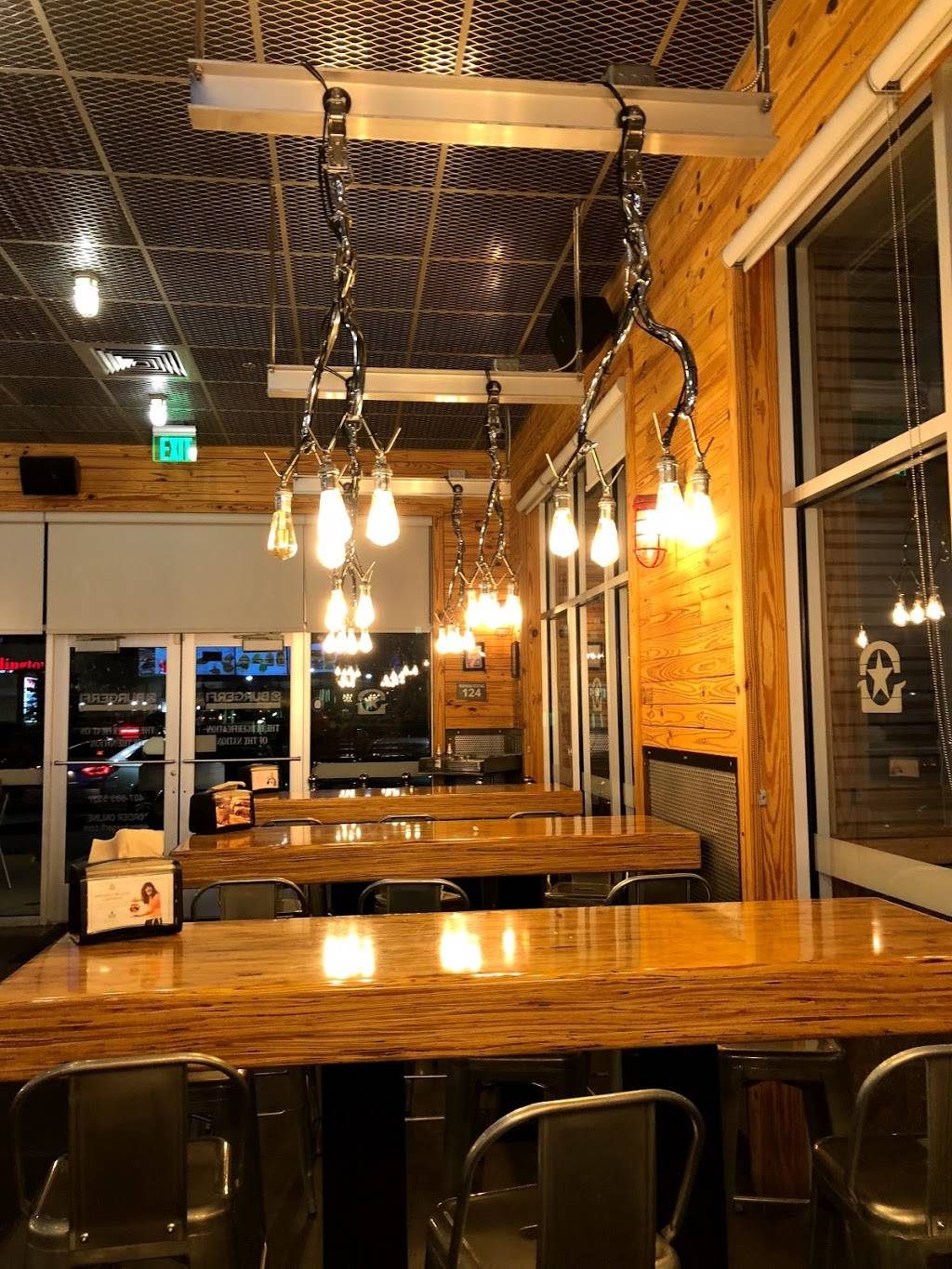 BurgerFi | restaurant | 765 W Osceola Pkwy, Kissimmee, FL 34741, USA | 4079335557 OR +1 407-933-5557