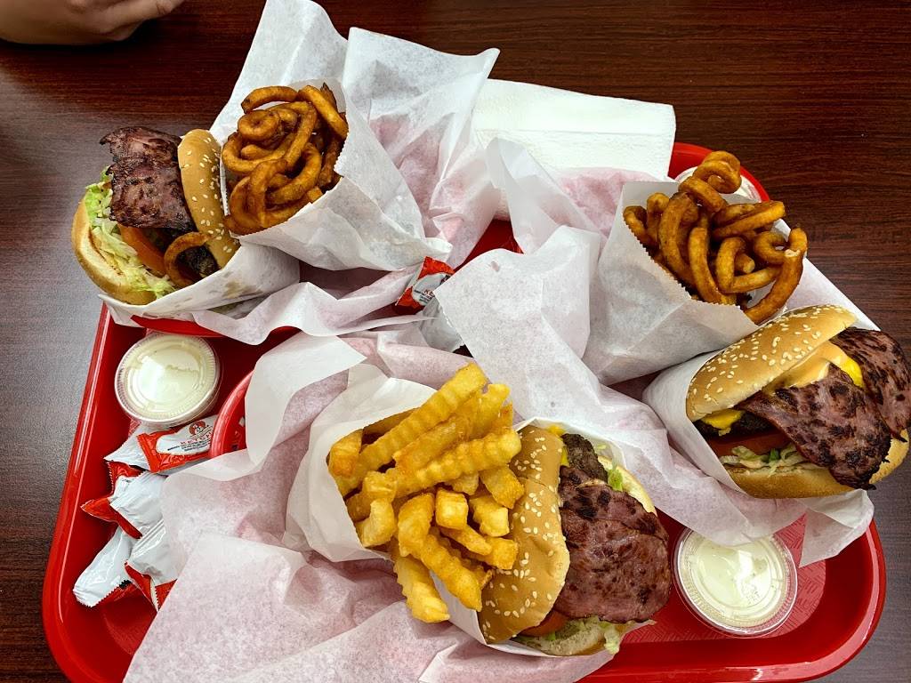 One Way Burgers | restaurant | 907 N Court St, Visalia, CA 93291, USA | 5596085067 OR +1 559-608-5067