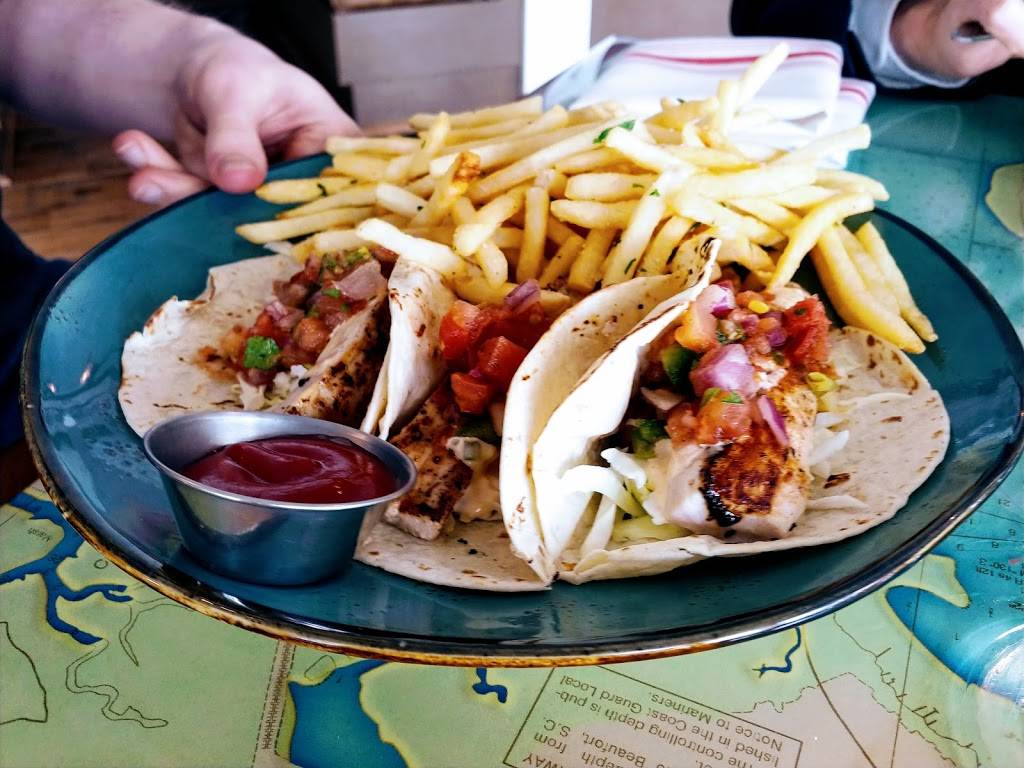 Charleston Harbor Fish House | restaurant | 32 Patriots Point Rd, Mt Pleasant, SC 29464, USA | 8432847070 OR +1 843-284-7070