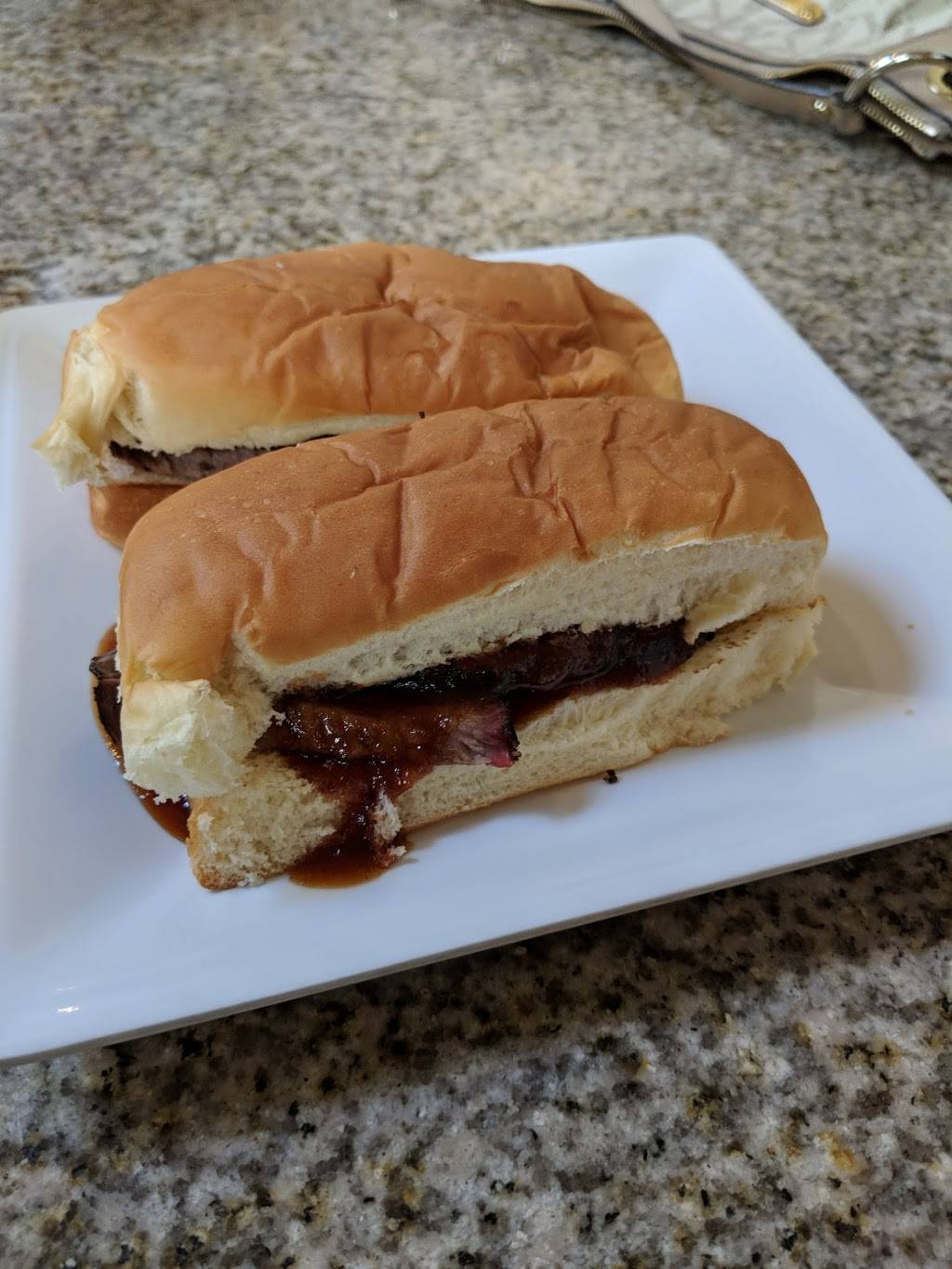 Hambones Bar & Grill | restaurant | 9825 Belmont St, Bellflower, CA 90706, USA | 5629205200 OR +1 562-920-5200